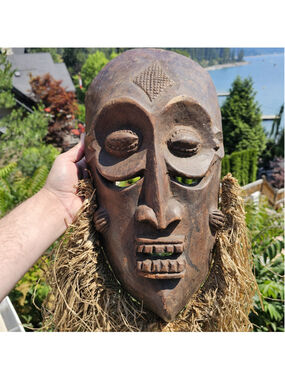 Vintage African Tribal Carved Wood Mask Raffia Fiber Hair 16” Folk Art Decor